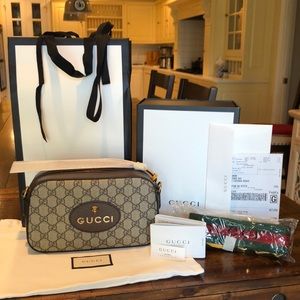 🌸🌼🌺Authentic Gucci Supreme messenger🌺🌼🌸